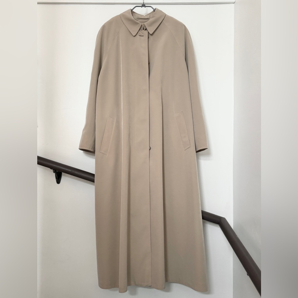 Vintage beige trench